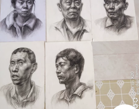 素描头像 八开10元一张 满20张包邮 四...