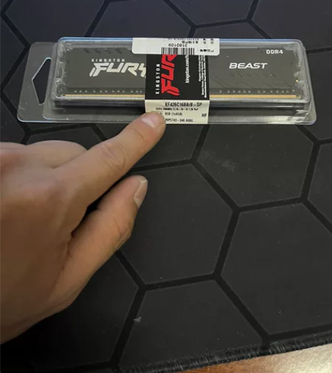 金士顿DDR4内存条 8g 2666M...