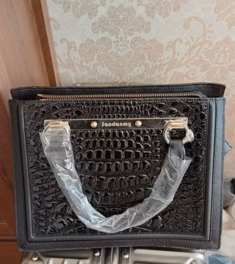 女士黑色牛皮手提包，鳄鱼纹 全新带吊牌包装