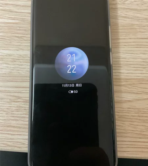 魅族18pro银色 8+128 一直带壳，...