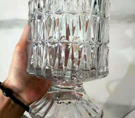 【捡漏】北欧风高脚花瓶 透明浮雕玻璃花器鲜...