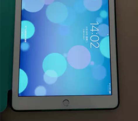 ipad 5 型号：MP2GWCH/A 感...