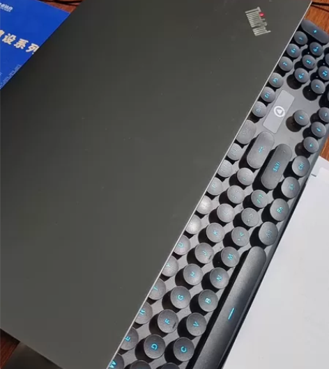 think pad  联想商务本e14锐龙...