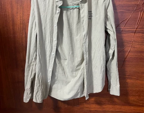 男士上衣长袖，9成新，无破损无瑕疵，清衣柜...