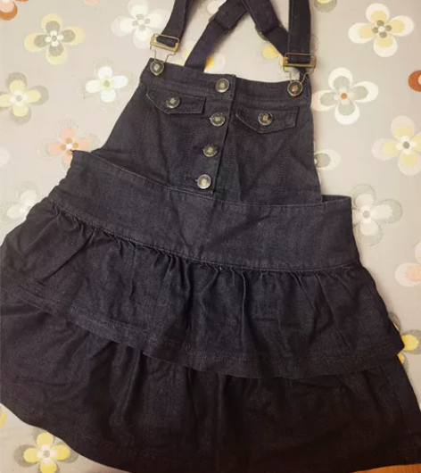 牛仔背带裙，165码，非常洋气，本人穿小了...