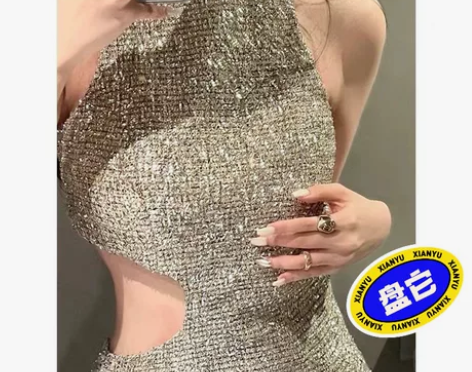 辣妹连衣裙气质缕空设计感秋冬新款无袖显瘦性...