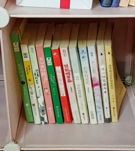 高中买的青春文学小说，现在读大学很少看了，...