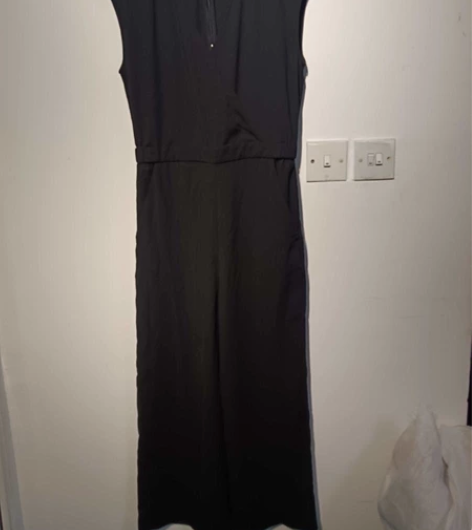 优衣库 女士连体裤 S 胸围44 腰围二尺...