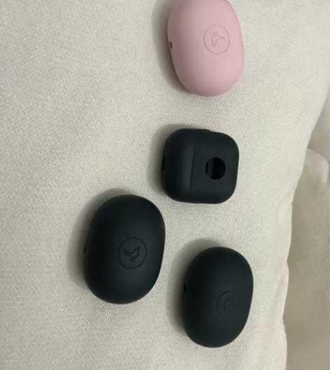 小鸟air原装保护套，一个25包邮 感兴趣...