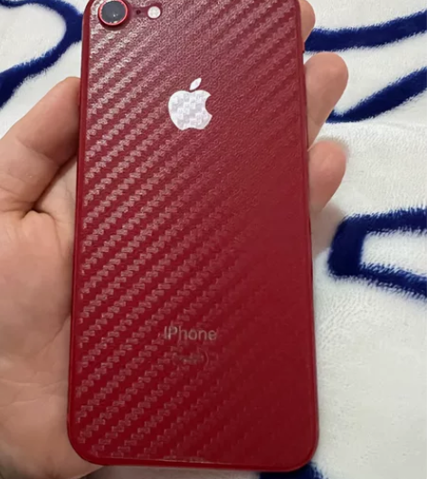 iPhone 8 9成新自用底部稍微有点划...