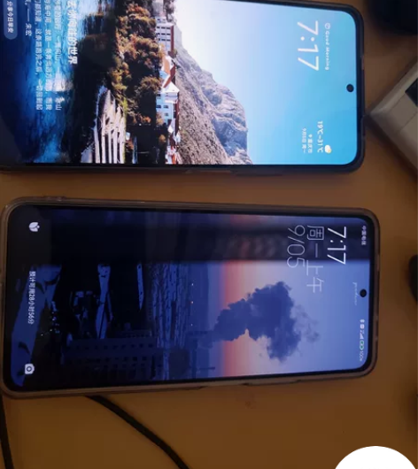 红米K50    512G限量版。黑色和银...