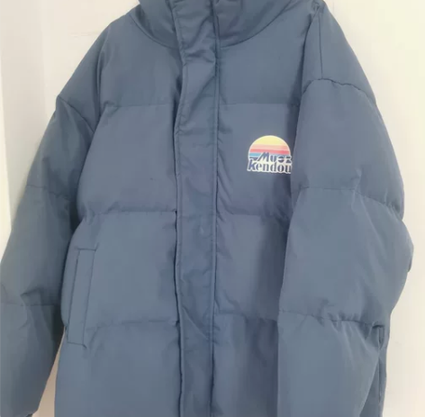 羽绒服，Xl码的尺码偏大xxL的也可以穿，...