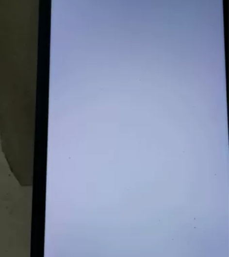 自用的荣耀20i  4+128全原装无拆修...