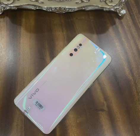 vivo  X27，8+128 全面屏。前...