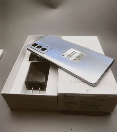 摩托罗拉moto edgespro 8+...