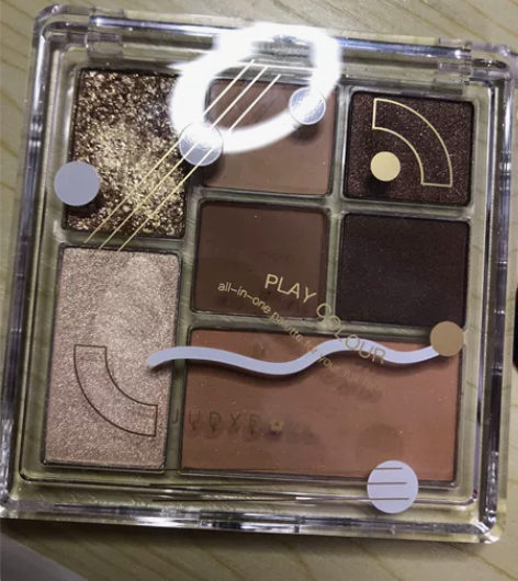 橘朵七巧板眼瘾生椰拿铁16号，上周黑色星期...