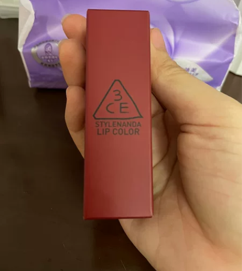 3ce口红#成熟高贵酒红色 赠品来的，全新...