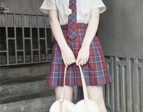 出 很多jk格群，全部都是正品，少数鱼收的...