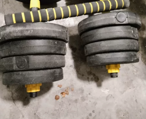 30公斤哑铃，用了三个月，低价处理，40人...