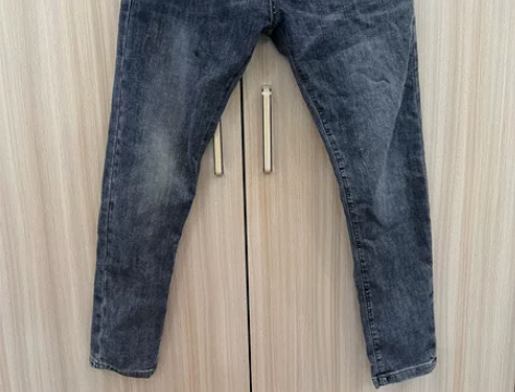 男士牛仔裤版型修身柔软 四季可穿 买回来穿...