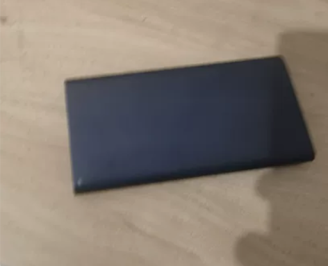 小米充电宝   出差时买的    就用了几...