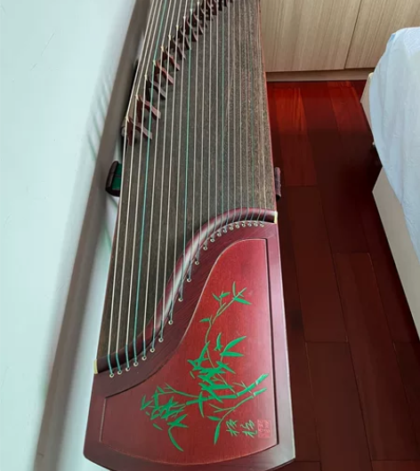 雅韵古筝，九成新，没怎么用，原价3680购...