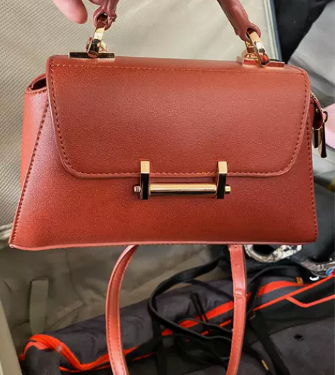 包  手提包  女包 挎包 别人送的  几...