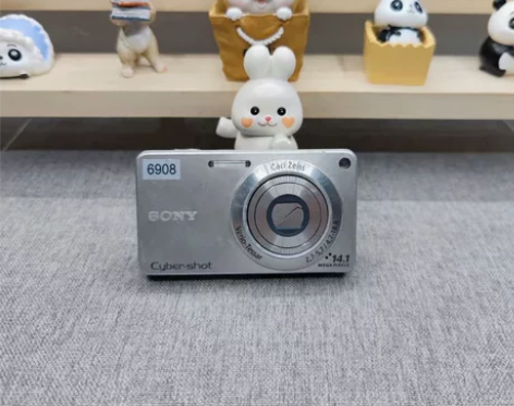 索尼W350 1400万像素四倍光学变焦配...