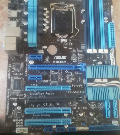 华硕h67主板 一线品牌，用料，供电，远超...