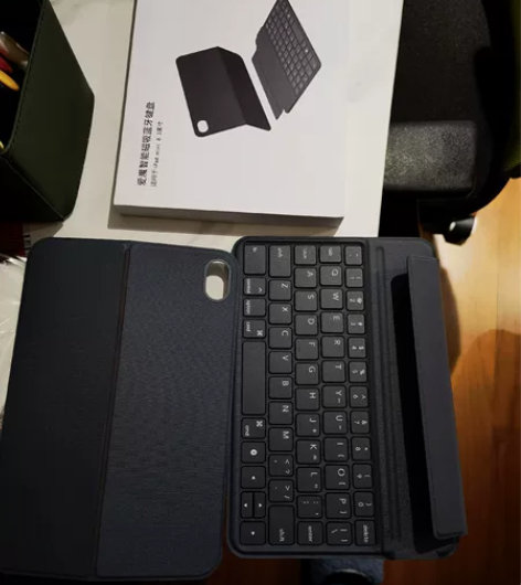 ipad mini6分体式键盘，99成新。...