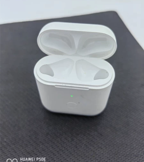 QCY T8蓝牙耳机充电仓  有几个用过的...