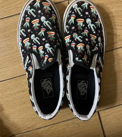 鞋太多，都没洗，先发一部分，其他的洗过再发...