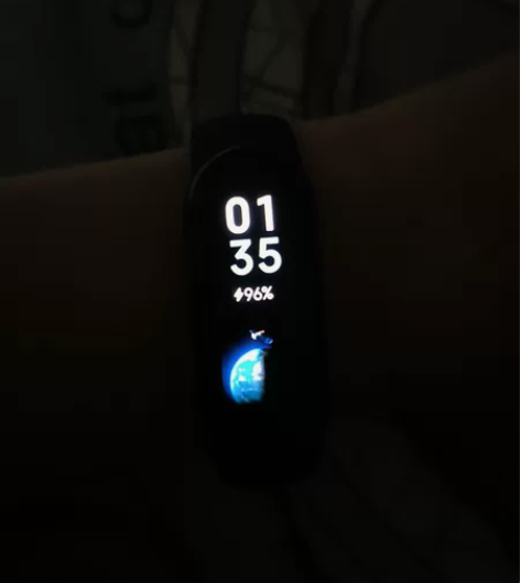 小米手环6 全新无暇 感兴趣的话点“我想要...