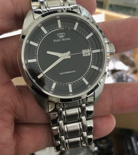 天王机械表9成新，手表走时好，实物拍摄品相...
