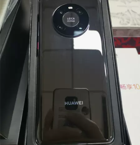 华为mate40  8+128全套充新演示...