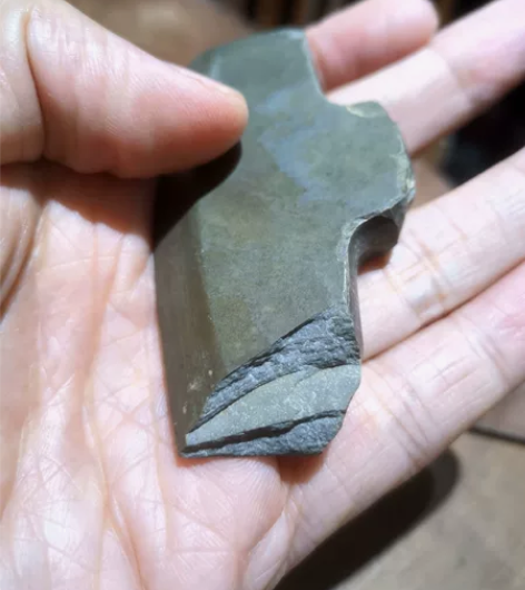 石器时代 石头刮削一片 感兴趣的话点“我想...