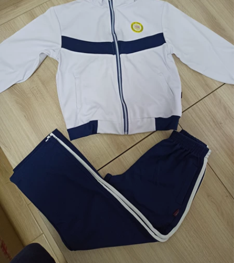 惠州大亚湾校服一套，秋冬装，码数130，全...