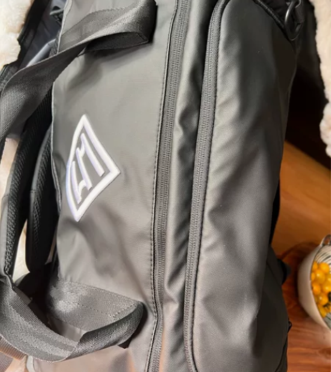 Suburbia思博亚健身包 全新 感兴趣...