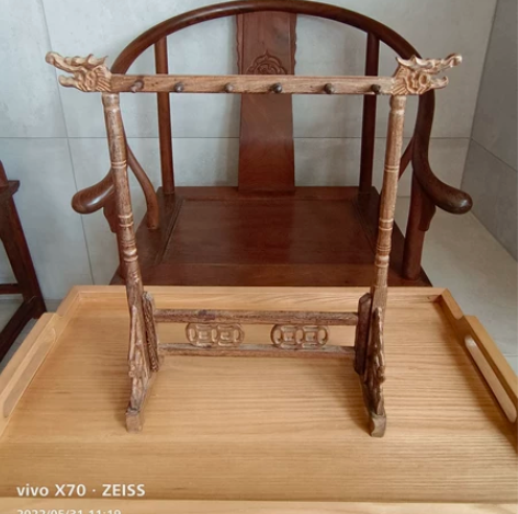 闲置物品：毛笔架 高度：36厘米 感兴趣的...