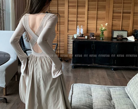 大露背连衣裙女高级感收腰显瘦法式赫本风伞裙...