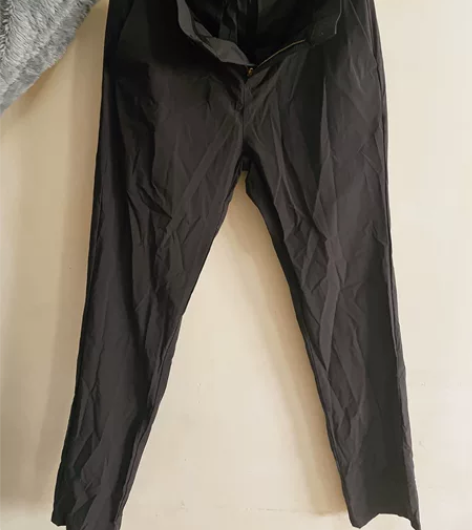 深灰色休闲裤薄款!男L码!140斤以下可穿...