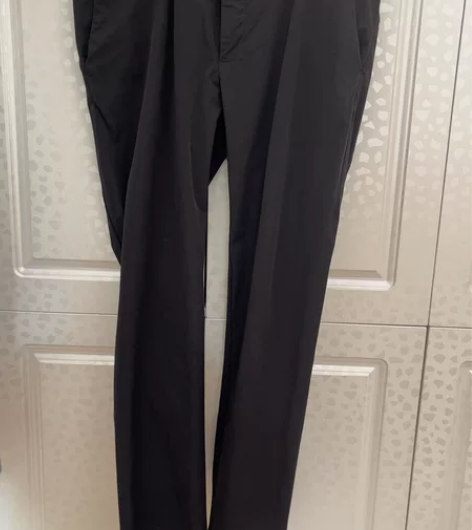 利郎休闲裤，夏款，很薄，体重165-180...