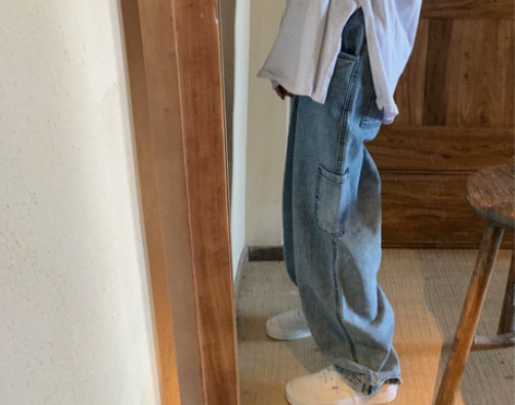 几乎全新 偏大偏大！卤卤lulu高腰牛仔裤...