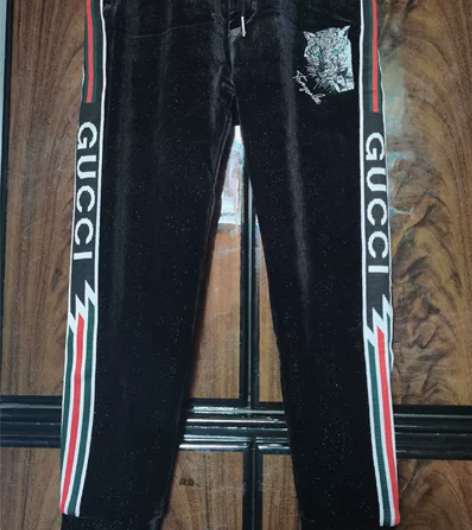 潮款灯芯绒男士休闲卫裤，裤子宽松有弹力，内...