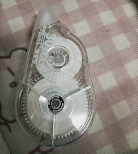 修正带只有5个pdd原价6.8，我4块5个...