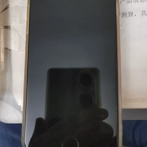 苹果8手机 感兴趣的话点“我想要”和我私聊...