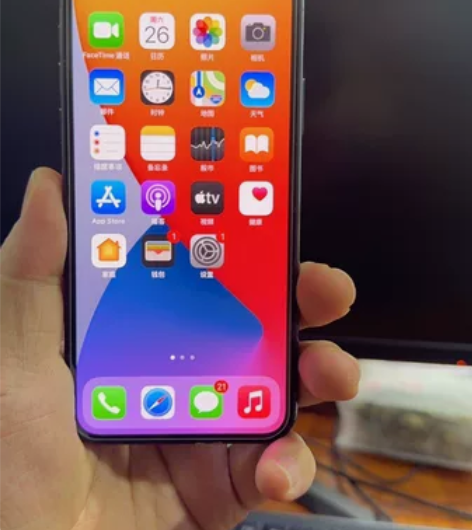 自用的iPhoneX大学的时候京东买的大陆...