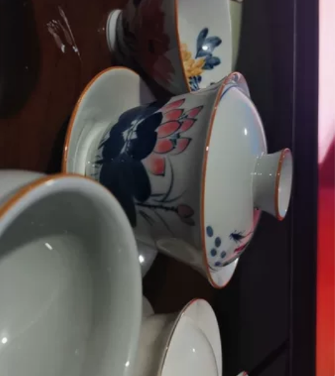 茶馆不干了!剩余一些茶壶茶盏可以来问价!比...