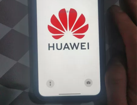 苹果11，64G，黑解无锁 1：换过电池屏...