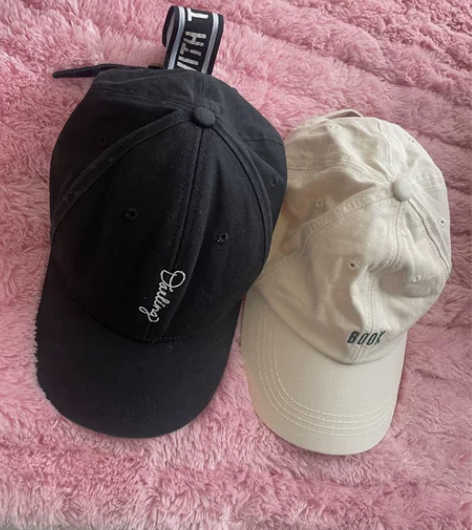 棒球帽两个白色黑色！两个包邮！ 感兴趣的话...